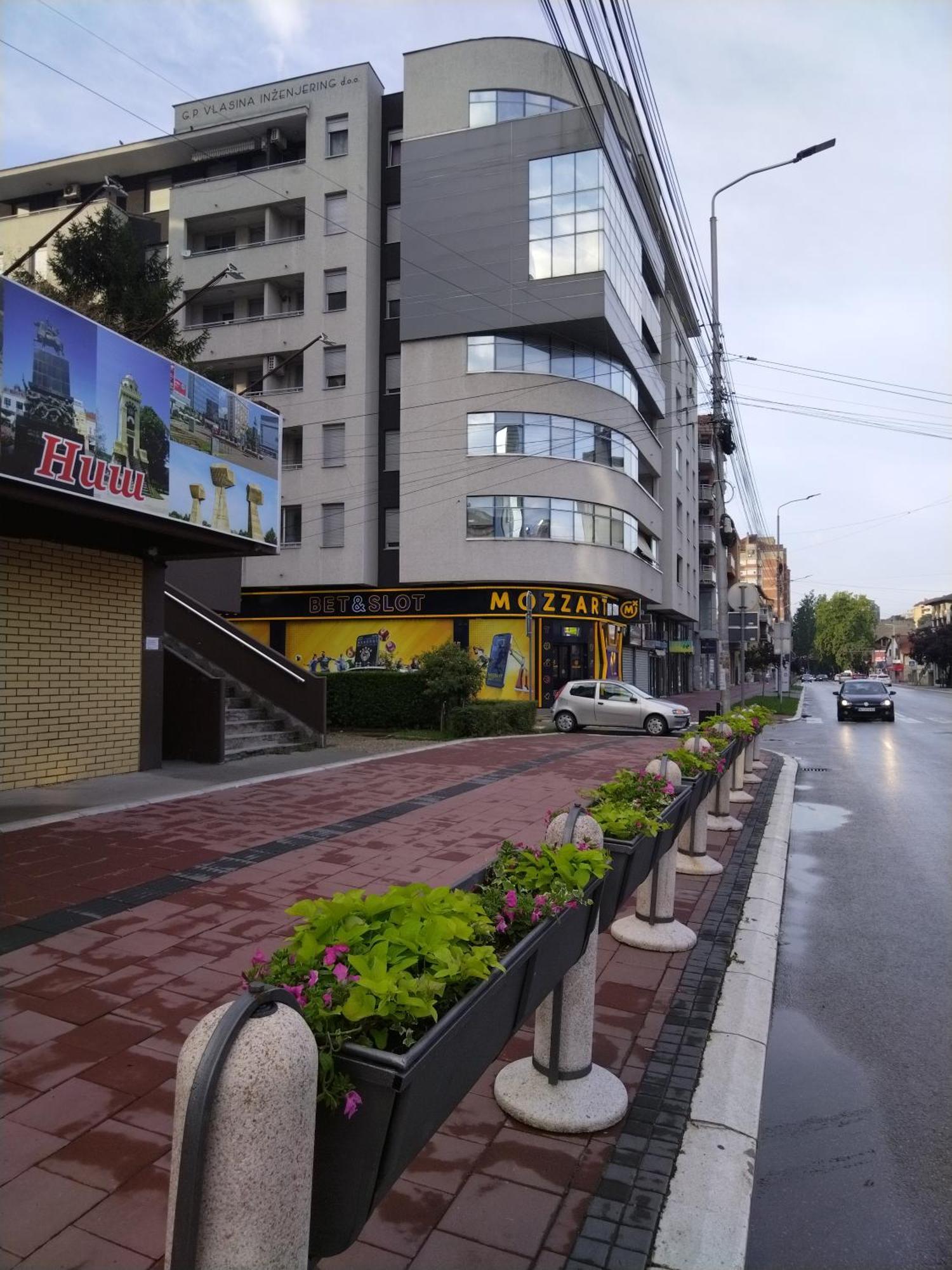 Naissa Apartment Nis Bagian luar foto