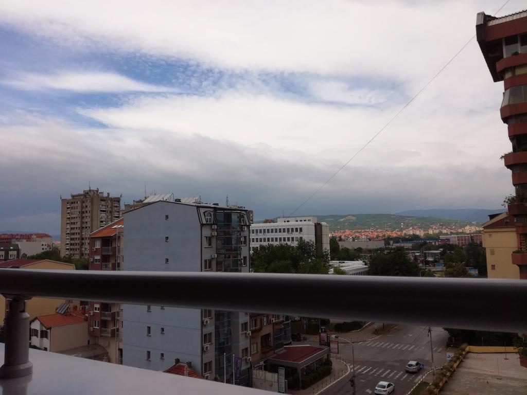 Naissa Apartment Nis Bagian luar foto
